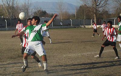 Rivadavia sigue siendo el único líder del clausura 2009