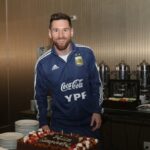 Messi cumple 37 años: otro festejo con la Selección Argentina, pero con la extraña sensación de haber cumplido (casi) todos los deseos