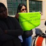 Padres de alumnos de la Escuela Especial  de Cafayate se manifestaron en la puerta del Concejo Deliberante